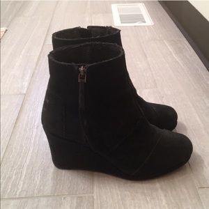 Toms booties